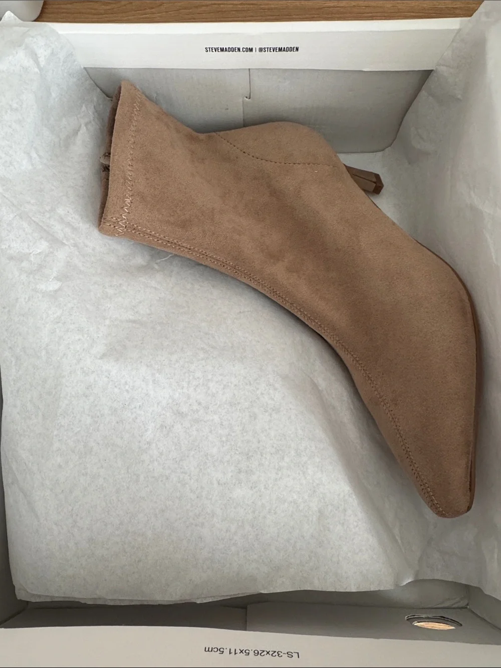 Steve Madden new box